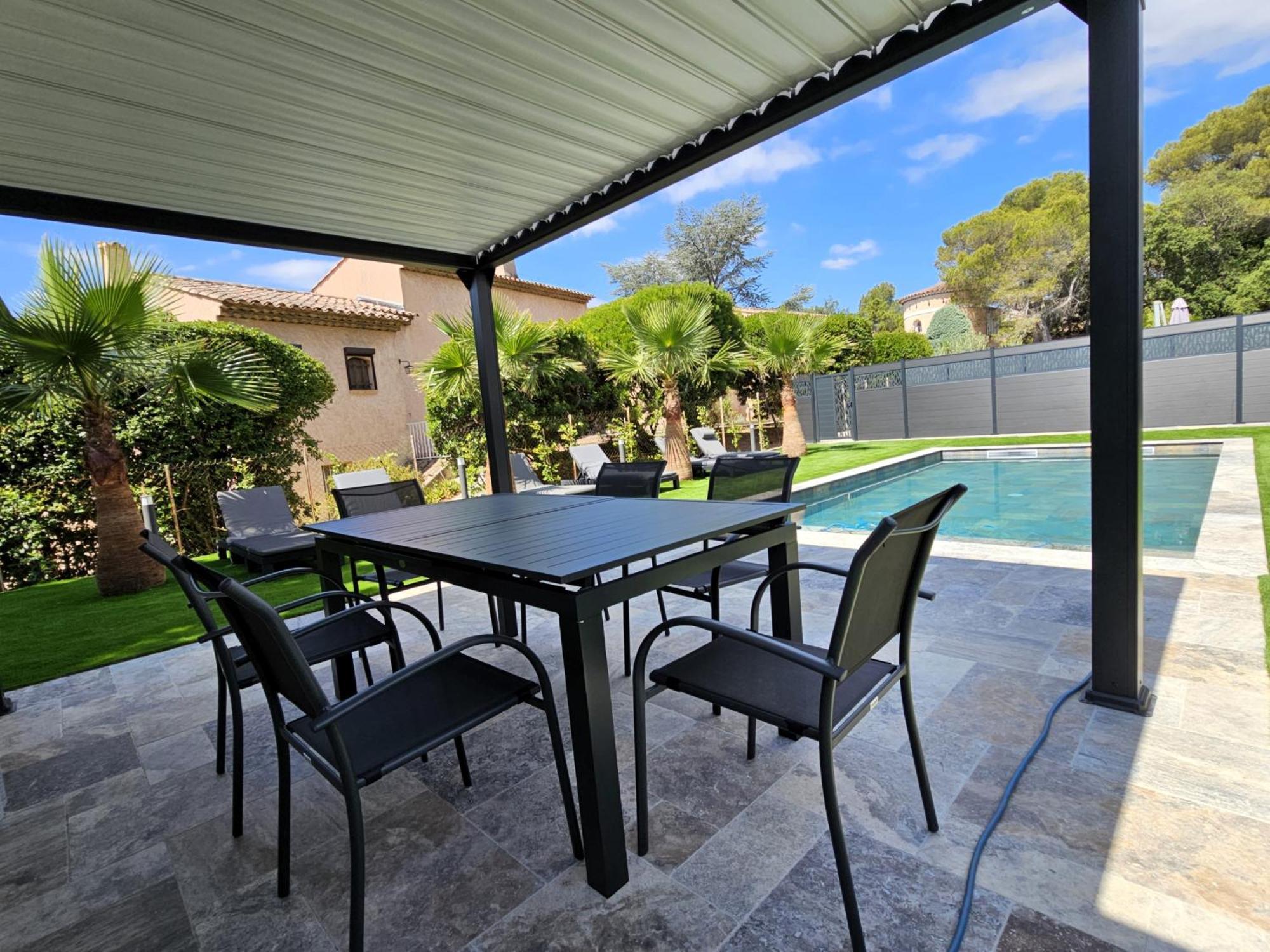 Etoile Du Berger Saint Aygulf 3 Villas Et 4 Appartements Jardin Individuel Et Piscine Chauffee En Saison - La Mer Et Les Plages 450 M Exteriör bild
