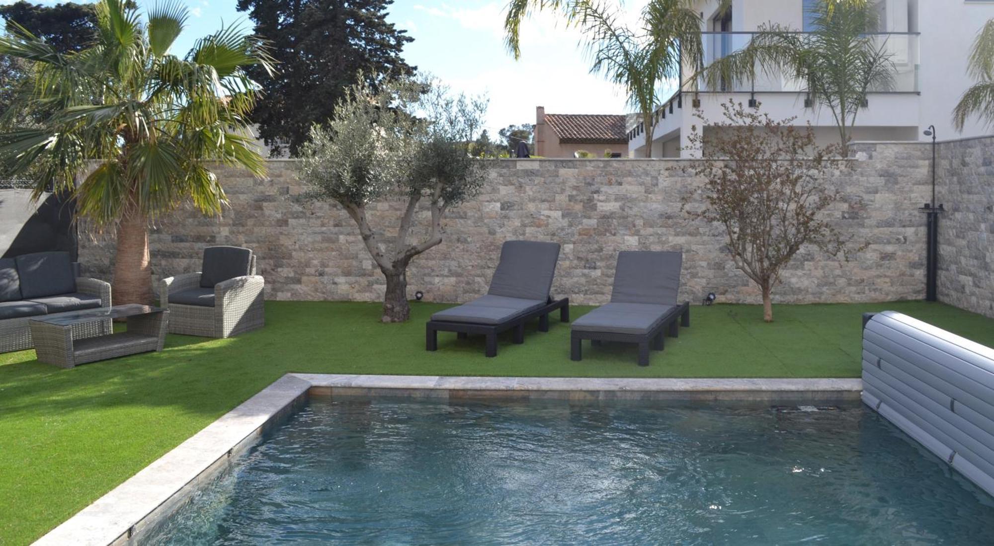 Etoile Du Berger Saint Aygulf 3 Villas Et 4 Appartements Jardin Individuel Et Piscine Chauffee En Saison - La Mer Et Les Plages 450 M Exteriör bild