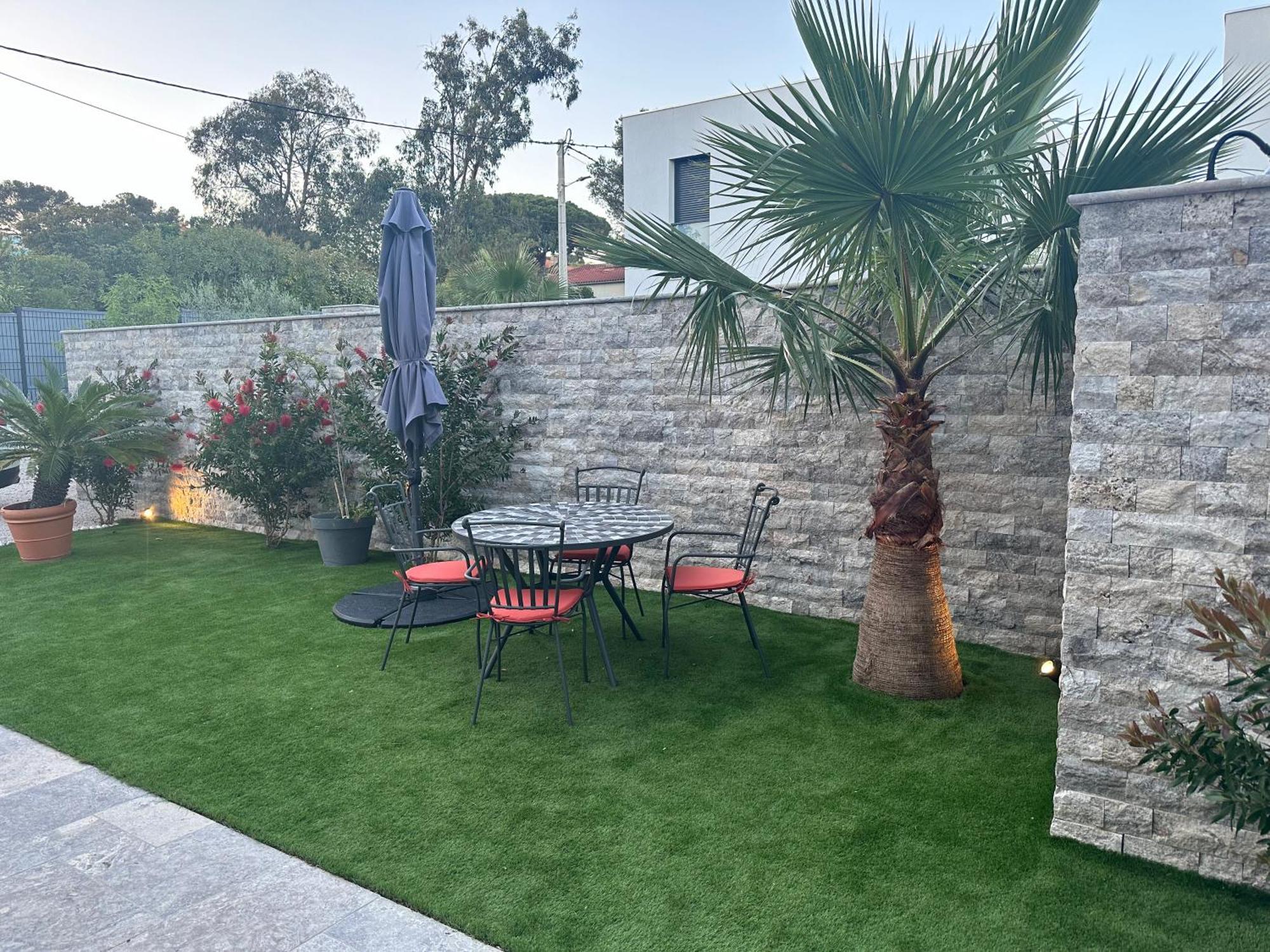 Etoile Du Berger Saint Aygulf 3 Villas Et 4 Appartements Jardin Individuel Et Piscine Chauffee En Saison - La Mer Et Les Plages 450 M Exteriör bild