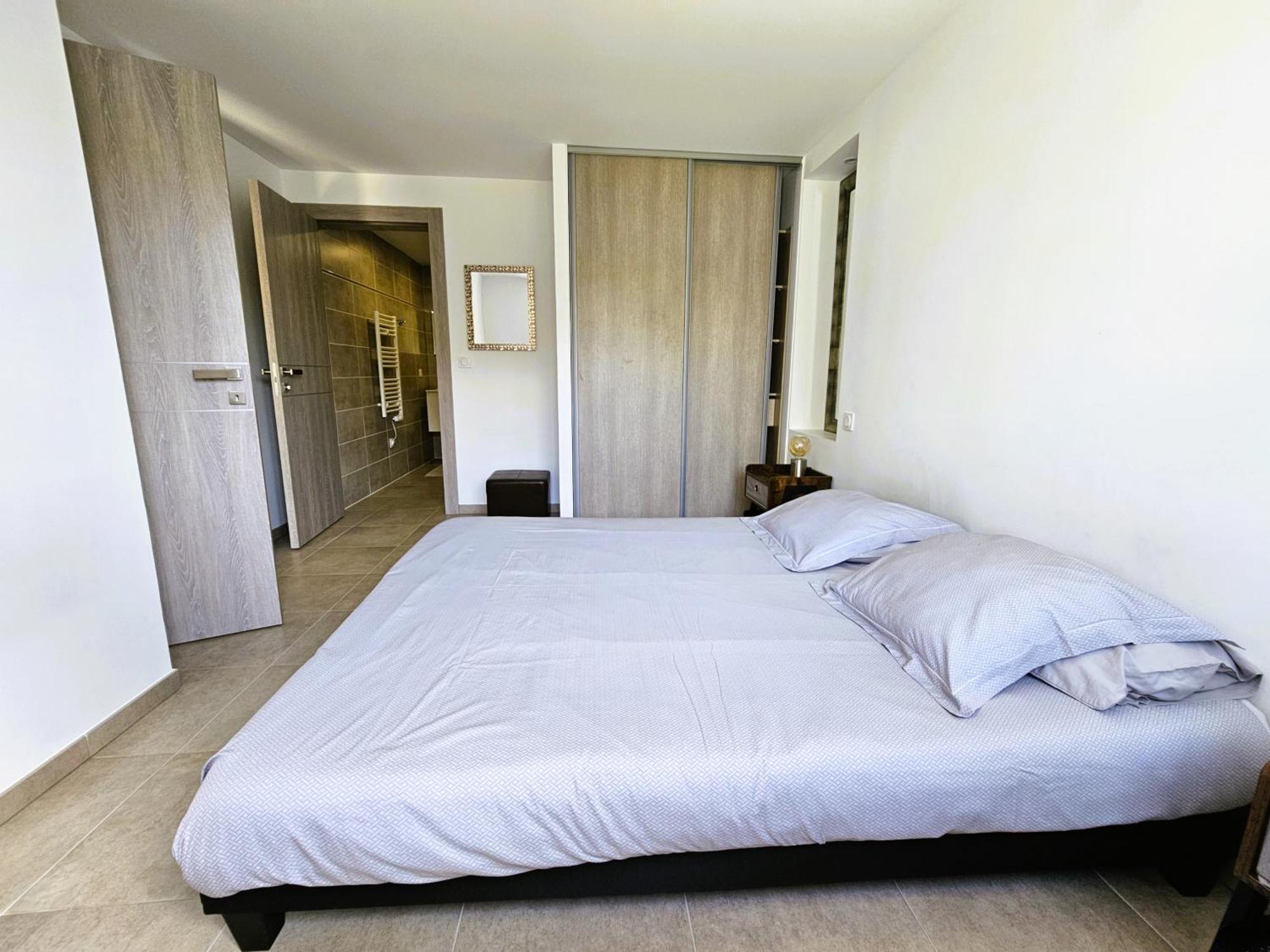 Etoile Du Berger Saint Aygulf 3 Villas Et 4 Appartements Jardin Individuel Et Piscine Chauffee En Saison - La Mer Et Les Plages 450 M Exteriör bild